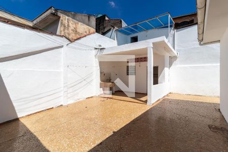 Casa à venda com 300m², 3 quartos e 2 vagasQuintal