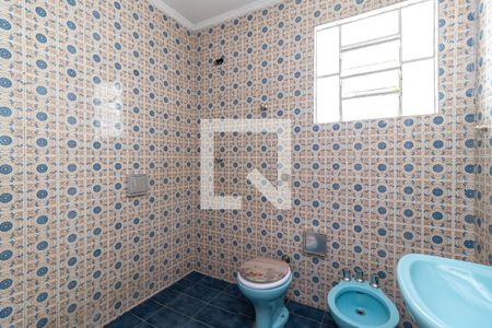 Casa à venda com 300m², 3 quartos e 2 vagasBanheiro 2