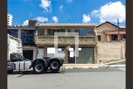 Casa à venda com 300m², 3 quartos e 2 vagasFachada