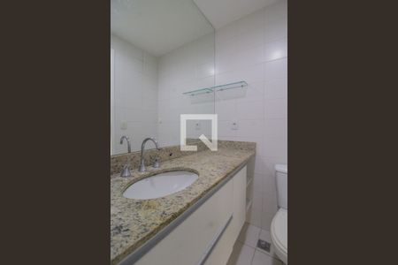 Apartamento à venda com 68m², 2 quartos e 1 vaga Apartamento à venda com 68m², 2 quartos e 1 vagaBanheiro 2