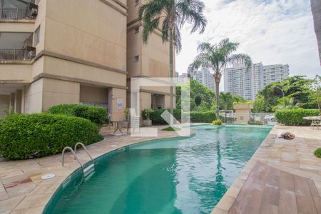 Apartamento à venda com 68m², 2 quartos e 1 vaga Apartamento à venda com 68m², 2 quartos e 1 vagaPiscina