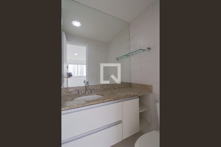 Apartamento à venda com 68m², 2 quartos e 1 vaga Apartamento à venda com 68m², 2 quartos e 1 vagaBanheiro da Suíte