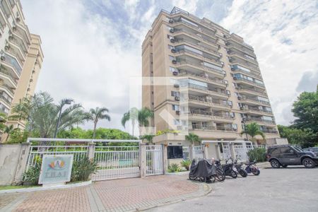 Apartamento à venda com 68m², 2 quartos e 1 vaga Apartamento à venda com 68m², 2 quartos e 1 vagaFachada