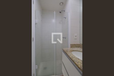 Apartamento à venda com 68m², 2 quartos e 1 vaga Apartamento à venda com 68m², 2 quartos e 1 vagaBanheiro da Suíte