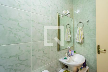 Casa à venda com 113m², 2 quartos e 2 vagasBanheiro