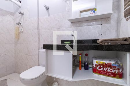 Casa à venda com 130m², 3 quartos e 4 vagas Casa à venda com 130m², 3 quartos e 4 vagasCasa 2 - Banheiro social