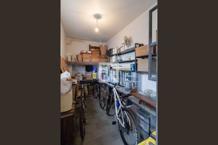 Casa à venda com 130m², 3 quartos e 4 vagas Casa à venda com 130m², 3 quartos e 4 vagasQuarto de Serviço