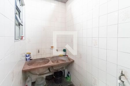 Casa à venda com 130m², 3 quartos e 4 vagas Casa à venda com 130m², 3 quartos e 4 vagasCasa 1 - Área de serviço