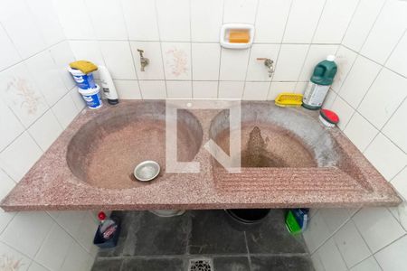 Casa à venda com 130m², 3 quartos e 4 vagas Casa à venda com 130m², 3 quartos e 4 vagasCasa 1 - Área de serviço