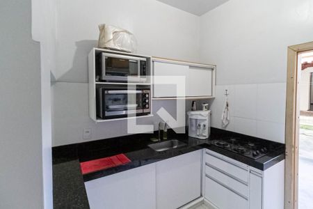 Casa à venda com 130m², 3 quartos e 4 vagas Casa à venda com 130m², 3 quartos e 4 vagasCasa 2 - Cozinha