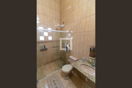 Casa à venda com 315m², 4 quartos e 9 vagasBanheiro