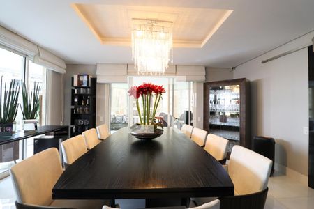 Apartamento à venda com 366m², 5 quartos e 5 vagasSala de Jantar