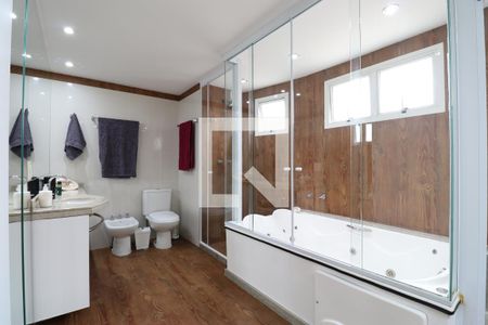 Apartamento à venda com 366m², 5 quartos e 5 vagasBanheiro da Suíte Master