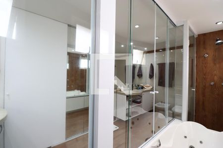 Apartamento à venda com 366m², 5 quartos e 5 vagasBanheiro da Suíte Master