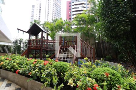 Apartamento à venda com 366m², 5 quartos e 5 vagasÁrea comum - Playground