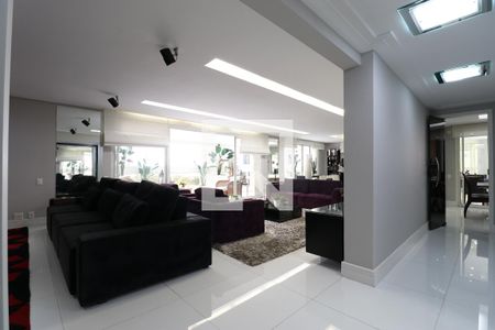 Apartamento à venda com 366m², 5 quartos e 5 vagasCorredor salas