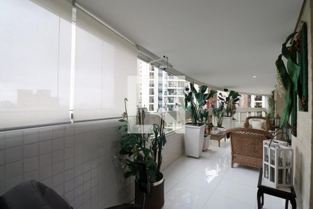 Apartamento à venda com 366m², 5 quartos e 5 vagasVaranda da Sala