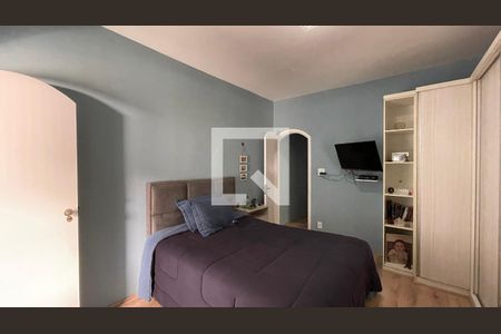 Casa à venda com 300m², 8 quartos e 3 vagas Casa à venda com 300m², 8 quartos e 3 vagasCasa 2 Quarto 3