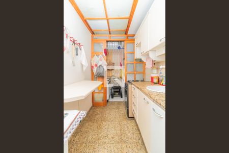 Apartamento à venda com 79m², 3 quartos e 1 vaga Apartamento à venda com 79m², 3 quartos e 1 vagaCozinha e Área de Serviço