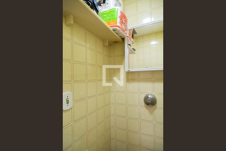 Apartamento à venda com 70m², 2 quartos e 1 vagaBanheiro de Serviço