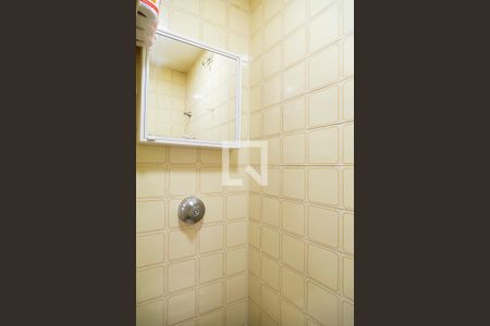 Apartamento à venda com 70m², 2 quartos e 1 vagaBanheiro de Serviço