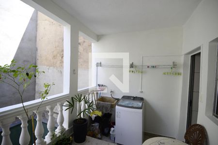 Casa à venda com 250m², 3 quartos e 1 vagaÁrea de Serviço