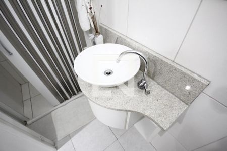 Casa à venda com 250m², 3 quartos e 1 vagaBanheiro Casa 2