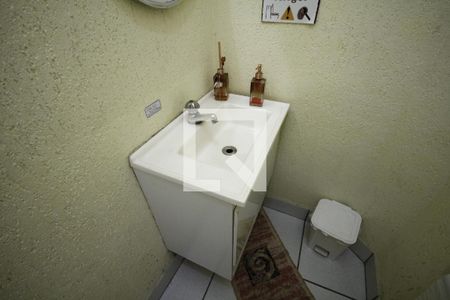 Casa à venda com 250m², 3 quartos e 1 vagaLavabo Casa 2