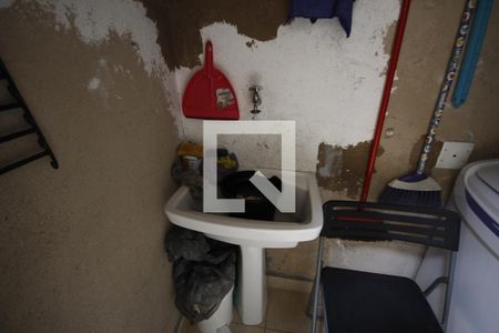 Casa à venda com 250m², 3 quartos e 1 vagaÁrea de Serviço Casa 2