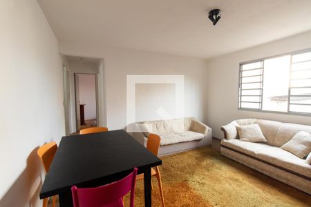 Sala de apartamento para alugar com 3 quartos, 67m² em Santa Cândida, Curitiba