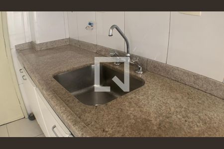 Apartamento à venda com 170m², 3 quartos e 1 vagaÁrea de Serviço