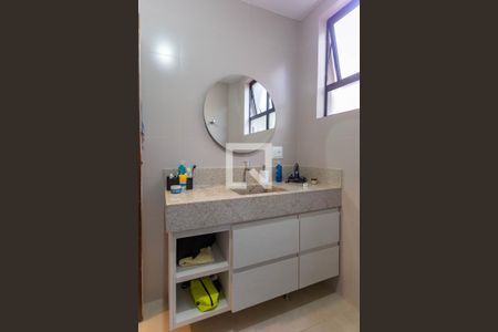 Apartamento à venda com 110m², 3 quartos e 1 vagaBanheiro