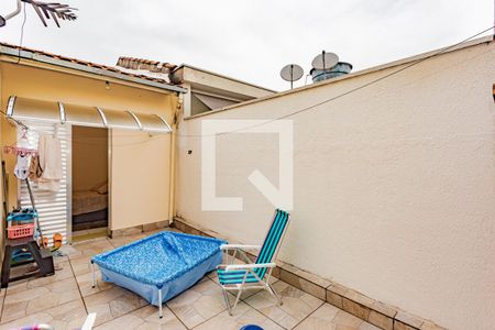 Casa à venda com 100m², 3 quartos e 1 vaga Casa à venda com 100m², 3 quartos e 1 vagaVaranda do Quarto 1