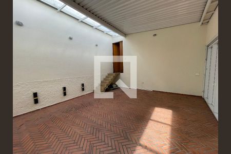 Casa à venda com 400m², 4 quartos e 5 vagas Casa à venda com 400m², 4 quartos e 5 vagasgaragem 2