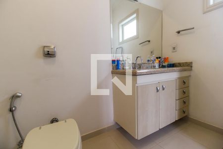 Casa de condomínio à venda com 435m², 5 quartos e 4 vagas Casa de condomínio à venda com 435m², 5 quartos e 4 vagasBanheiro da Suíte 4