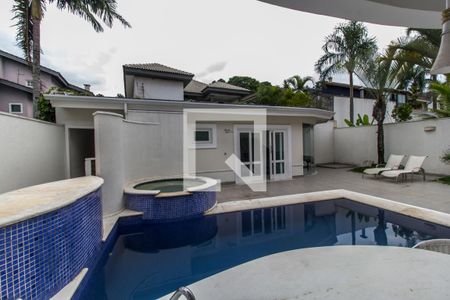 Casa de condomínio à venda com 435m², 5 quartos e 4 vagas Casa de condomínio à venda com 435m², 5 quartos e 4 vagasPiscina