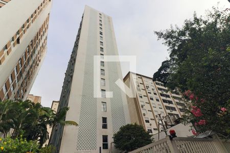 Apartamento à venda com 227m², 4 quartos e 2 vagas Apartamento à venda com 227m², 4 quartos e 2 vagasFachada