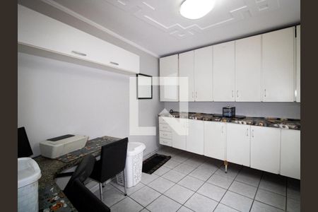 Casa à venda com 240m², 3 quartos e 3 vagas Casa à venda com 240m², 3 quartos e 3 vagasQuarto 3