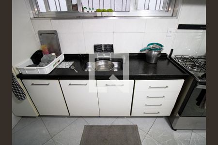 Casa à venda com 240m², 3 quartos e 3 vagas Casa à venda com 240m², 3 quartos e 3 vagasCozinha