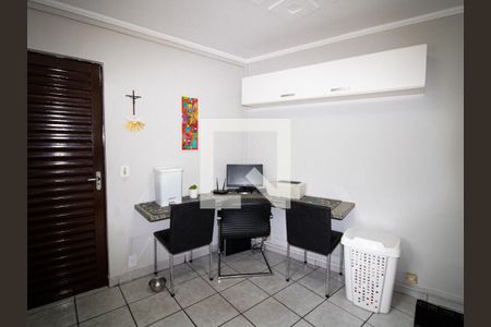 Casa à venda com 240m², 3 quartos e 3 vagas Casa à venda com 240m², 3 quartos e 3 vagasQuarto 3