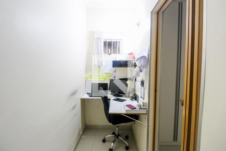 Casa à venda com 144m², 3 quartos e 2 vagas Casa à venda com 144m², 3 quartos e 2 vagasEscritório