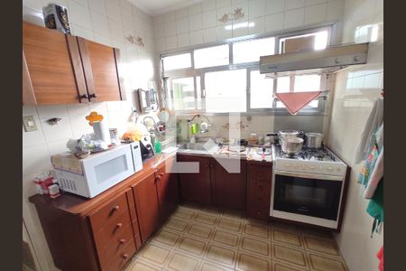 Casa à venda com 90m², 3 quartos e sem vaga Casa à venda com 90m², 3 quartos e sem vagaCozinha