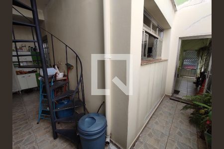 Casa à venda com 90m², 3 quartos e sem vaga Casa à venda com 90m², 3 quartos e sem vagaBanheiro 2