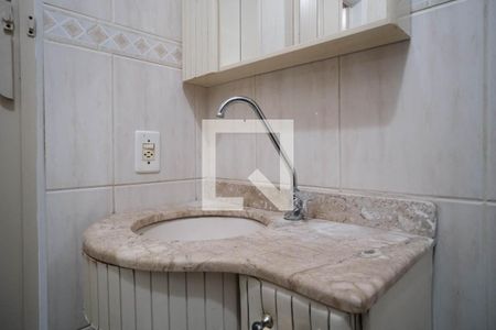 Casa à venda com 150m², 3 quartos e 1 vaga Casa à venda com 150m², 3 quartos e 1 vagaBanheiro