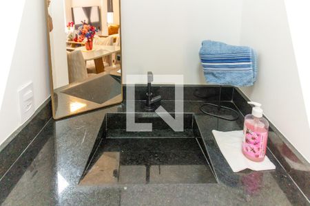 Apartamento à venda com 35m², 2 quartos e sem vaga Apartamento à venda com 35m², 2 quartos e sem vagaBanheiro- detalhe