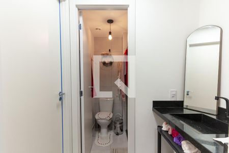 Apartamento à venda com 35m², 2 quartos e sem vaga Apartamento à venda com 35m², 2 quartos e sem vagaBanheiro
