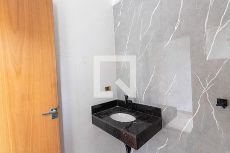 Casa à venda com 108m², 3 quartos e 2 vagas Casa à venda com 108m², 3 quartos e 2 vagasBanheiro da Suíte