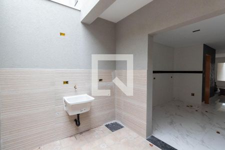 Casa à venda com 108m², 3 quartos e 2 vagas Casa à venda com 108m², 3 quartos e 2 vagasLavanderia