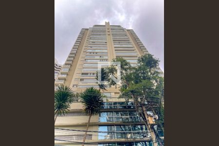 Apartamento à venda com 201m², 4 quartos e 3 vagas Apartamento à venda com 201m², 4 quartos e 3 vagasFachada