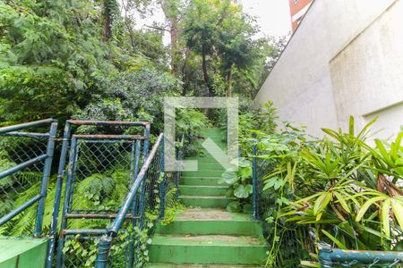 Apartamento à venda com 201m², 4 quartos e 3 vagas Apartamento à venda com 201m², 4 quartos e 3 vagasÁrea comum